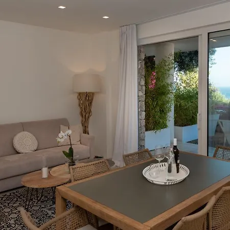 Aparthotel Iancu Charme 3*