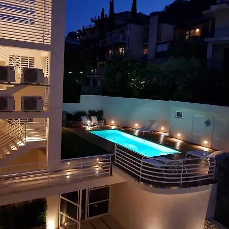 Aparthotel Iancu Charme